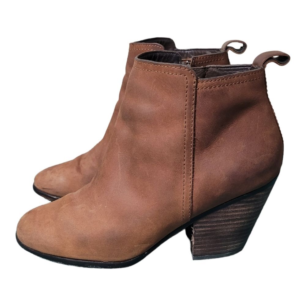 Cole Haan Chesney Bootie Ankle Boot women's 8B Shoes